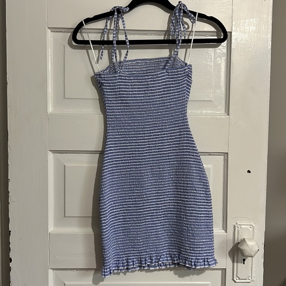 Abercrombie & Fitch Blue Striped, Smocked mini dress - Picture 2 of 4